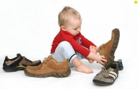 Непослушный мой шнурок завязался в узелок, или как научить ребенка завязывать шнурки